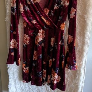 One Clothing Velvet bell sleeve floral print dress